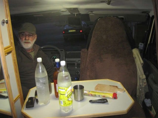 Repas bivouac Garage en France