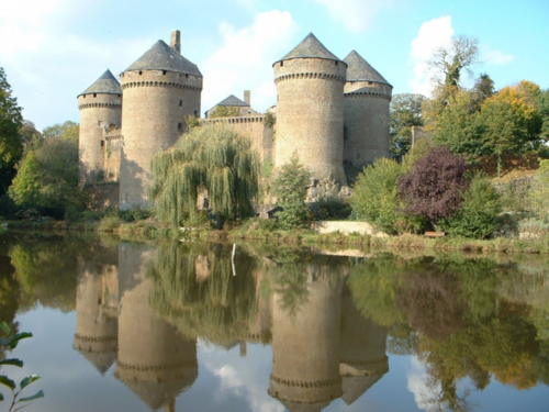 Lassay-les-Châteaux (