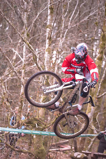 VTT Roches-du-Diable - Un passage acrobatique