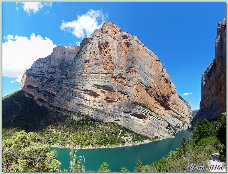 Randonnée au Congost de Mont-Rebei : Panorama sur la falaise de Mungay (1320 m) - Aragon/Catalogne - Espagne