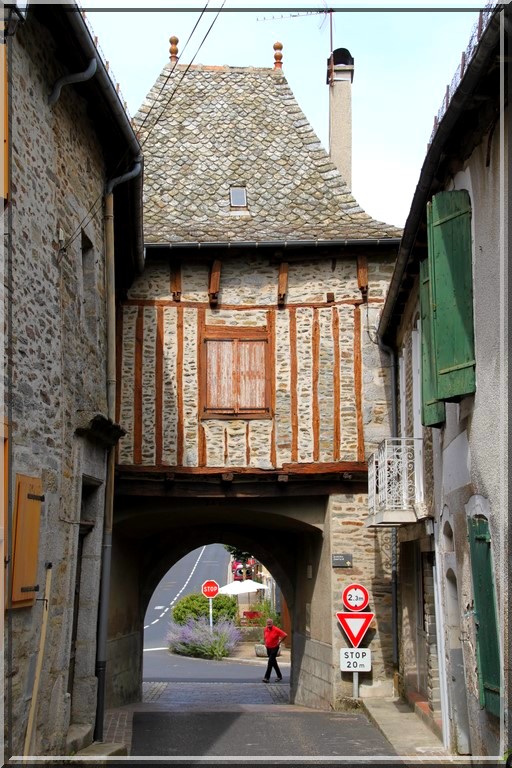 948 -  Vieillevie, Montsalvy, Entraygues