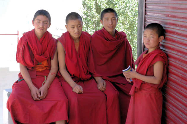 Moines bouddhistes