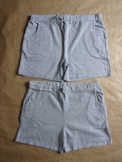 2 shorts gris en taille 16 ans