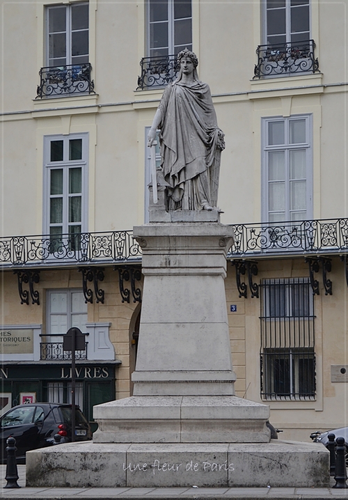 Quai Malaquais, Paris 6ème : La République de Jean-François SOITOUX