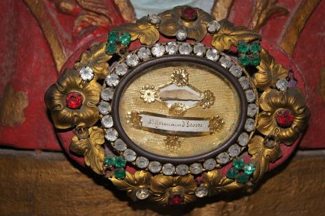 Relique côte Saint-Germain d'Ecosse Eglise Saint-Germain de Saint-Germain-sur-Bresle ERNOUF Guillaume.JPG