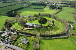 LES REMPARTS DE BONNEVILLE-SUR-TOUQUES (Calvados)