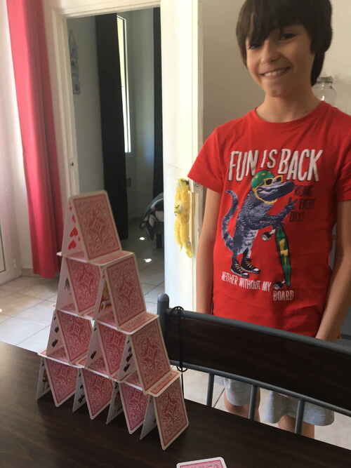Le château de cartes
