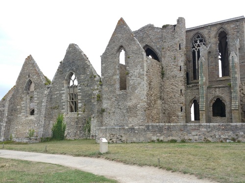 Abbaye de la pointe Saint Mathieu