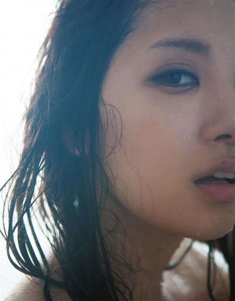 Photobooks : ( Rara Anzai : Nude Photobook 「Hello,Goodbye」 )