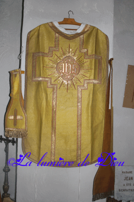 La Madone d'Utelle, le cloître de la chapelle