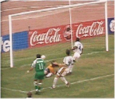 31.1.2000 à Kumasi CAN 2000 Algérie-Afrique du Sud 1-1 a Kumasi en match de poule de la