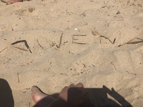 Awena à la plage dans l'île de Ré