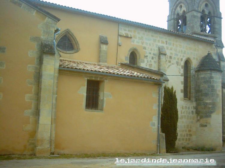 Église Saint-Germain a Auros (gironde) une très belle èglise