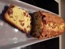 CAKE AUX FRUITS CONFITS ou chocolat ou raisin secs, etc