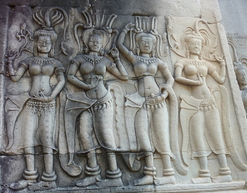 Devatas à Angkor-Vat
