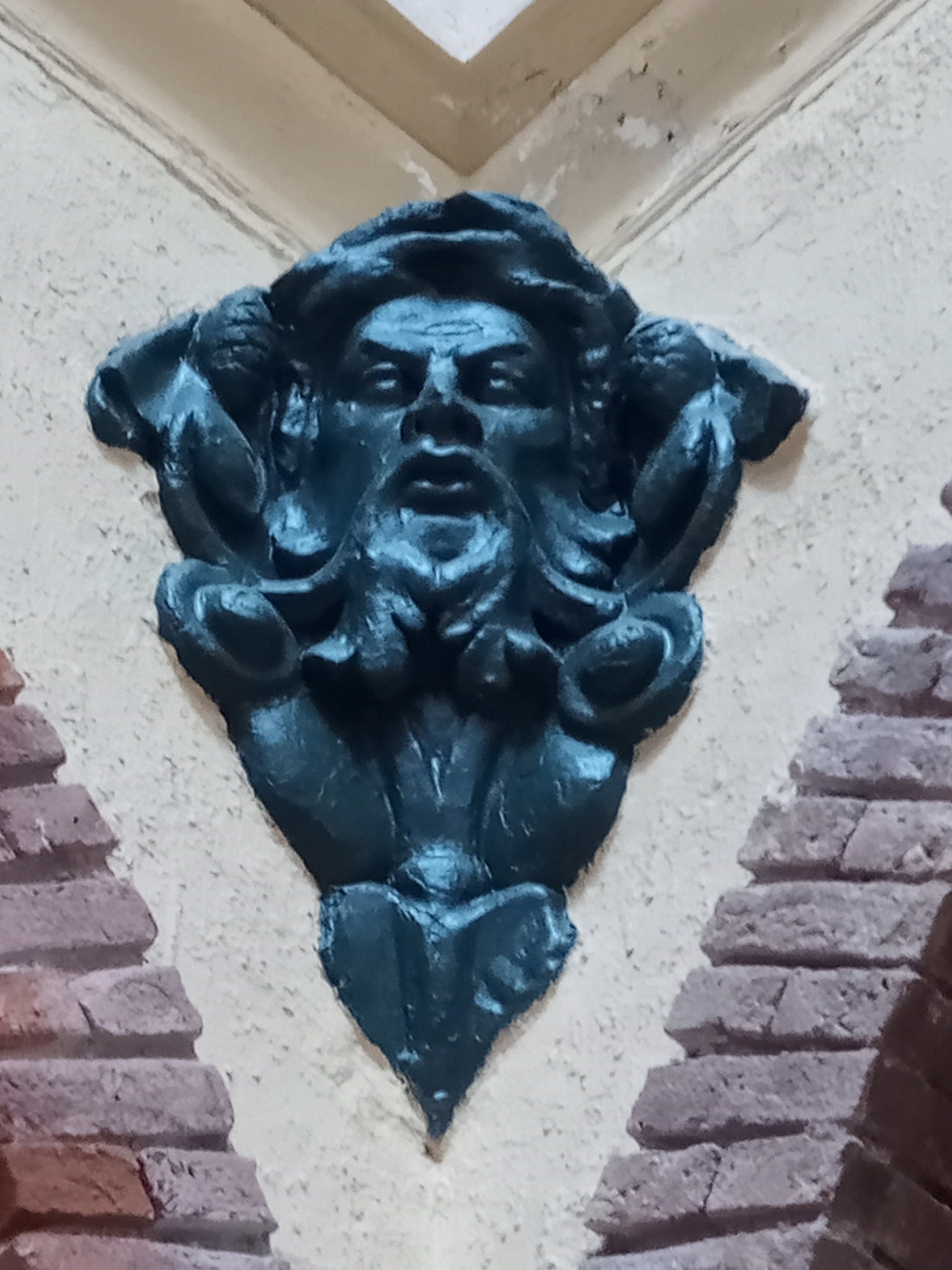 Aucune description de photo disponible.