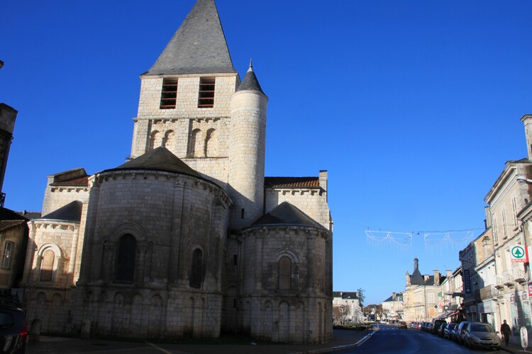l'église Notre Dame dans la ville basse