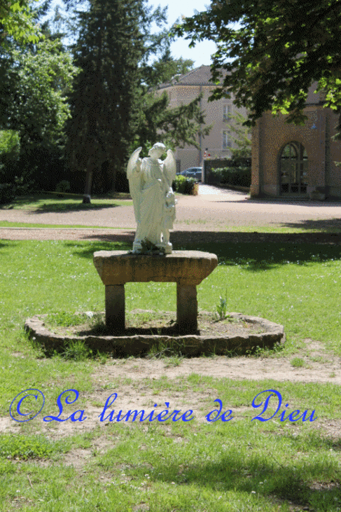 Paray le Monial : Le parc des chapelains
