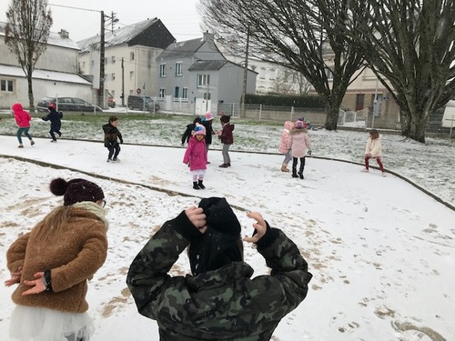 RECREATION SOUS LA NEIGE