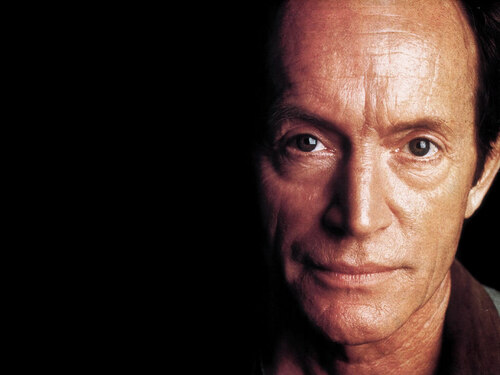 Lance Henriksen