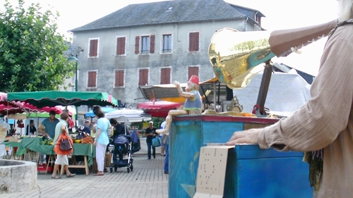 Marché traditionnel à Seilhac (Corrèze)