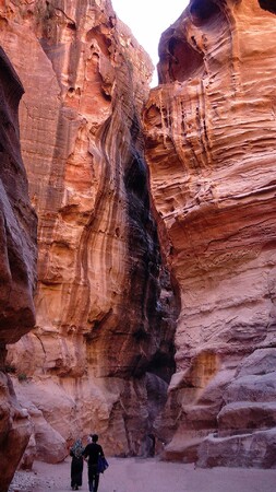 Cette perle du Moyen-Orient dont les monuments sont creusés dans la roche