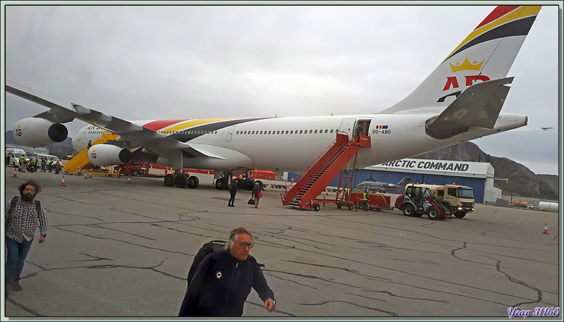 26/07/2019 : tôt le matin, nous atterrissons à l'aéroport de Kangerlussuaq - Groenland