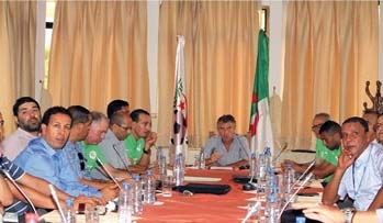 Dimanche 21.09.2014 rencontre Charef avec l\'entraineur de l\'EN gourcuf et les entraîneurs ligue 1