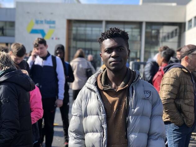 Carlin, Camerounais, est scolaris&eacute; au lyc&eacute;e Vauban, mais sa situation administrative en France est toujours pr&eacute;caire car la justice a estim&eacute; qu&rsquo;il est majeur.