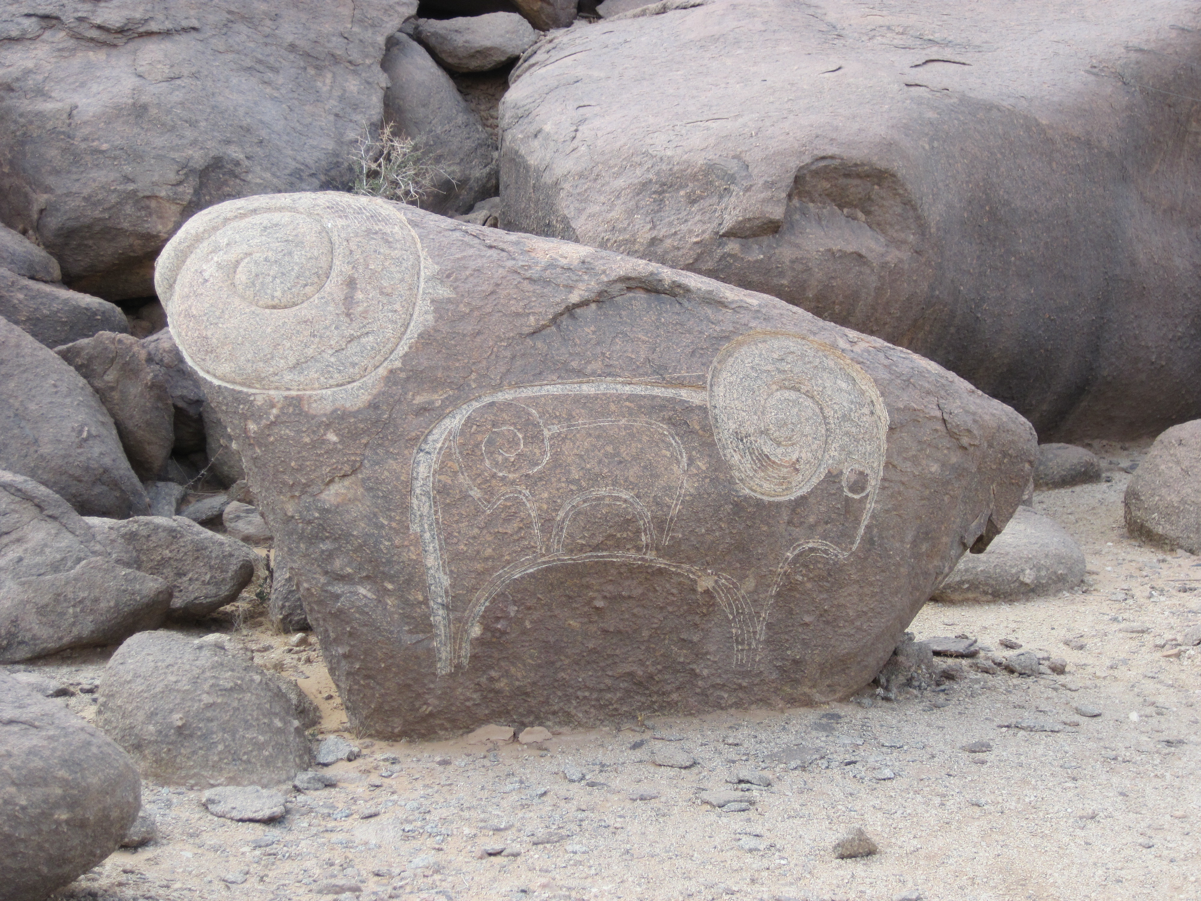 Mauritanie Sculptures près du monolithe d'Aïcha