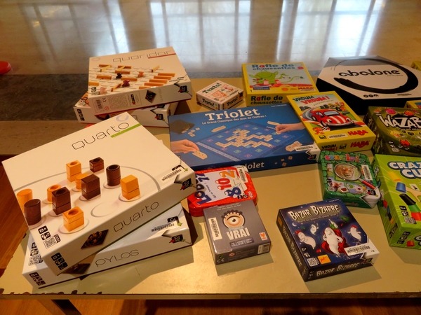 deux belles après-midis "jeux de société" ont été organisées par la Bibliothèque Municipale de Châtillon sur Seine...