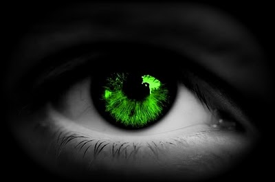 Yeux verts, yeux de vipère
