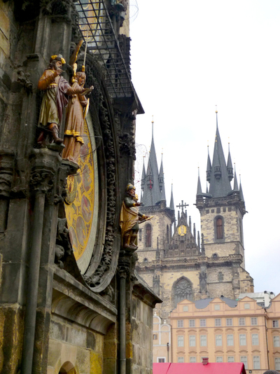 PLACE DE LA VIEILLE VILLE EGLISE BAROQUE ST NICOLAS