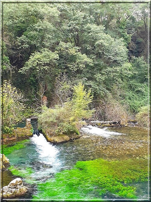 1026 - Fontaine de Vaucluse (84)