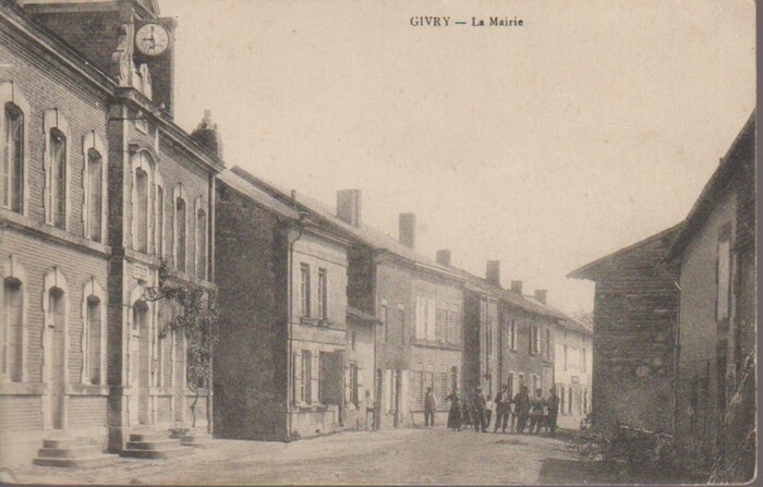 Carte postale "Givry et sa mairie"