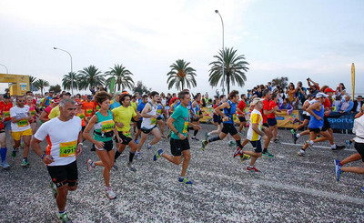 season mallorca running beach sea 