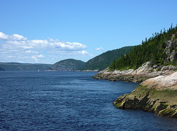 Fjord du Saguenay vu du ferry