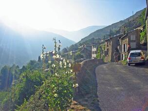 Des merveilles au pays d'Alysse - Le Tour du Coronat - 3eme jour Jujols (940 m)-Nohèdes (995 m) par le Col du Portus (1.736m) 19 kms.