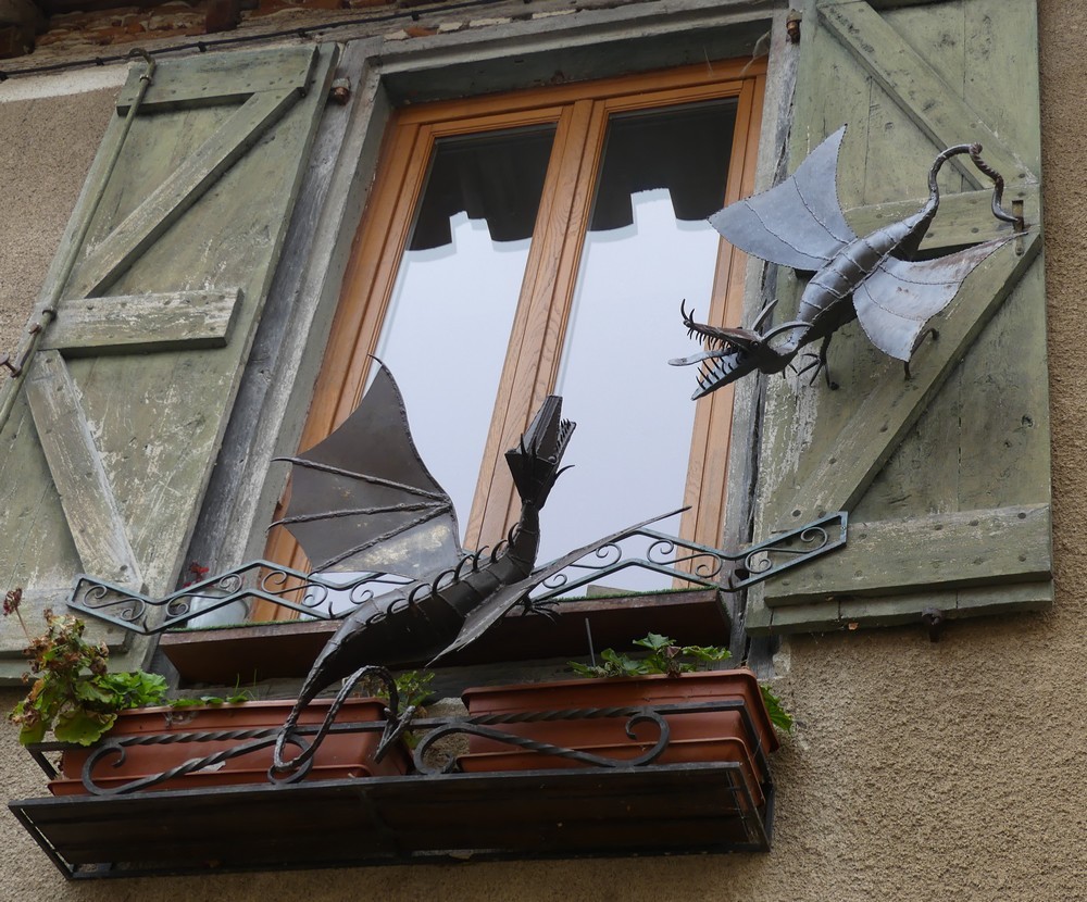 Balade à Cordes sur Ciel, bastide haut perchée...