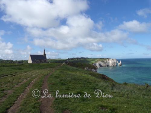 Étretat, la chapelle Notre-Dame de la Garde