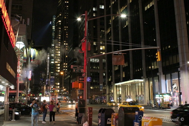 New York : Rues de Manhattan de nuit