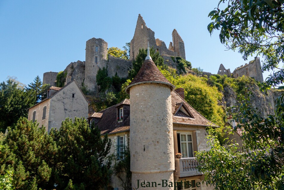 Angle- sur -L'Anglin,dans la Vienne.4