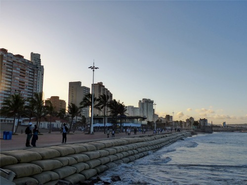 la nuit tombe sur Durban