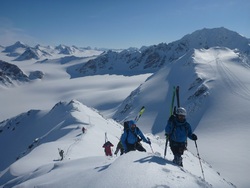 Printemps 2017 : Ski de montagne en Islande et au Spitzberg