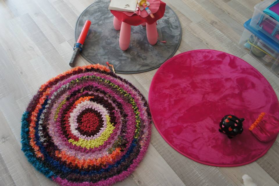 Le tapis tricotin - Mitoufles et Cie