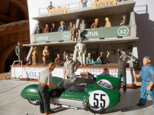 24 HEURES DU MANS 1957 STAND LOTUS