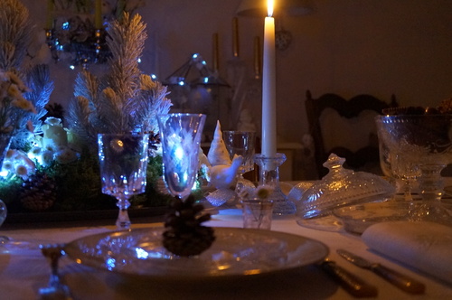Un Noël naturellement blanc : la table de fête