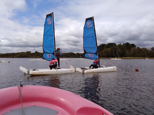 Voile pour les cm2 à l'étang du Bel-Air de Priziac