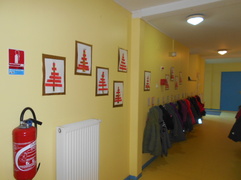 Décoration de Noël (porte, couloir, sapin)