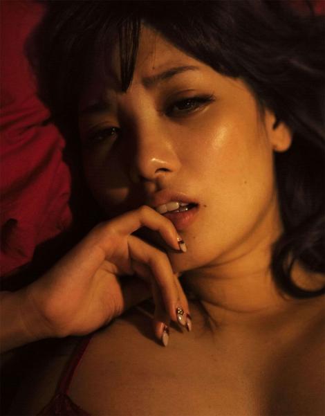 Photobooks : ( Rara Anzai : Nude Photobook 「Hello,Goodbye」 )